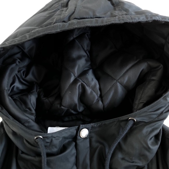 Supreme x Champion 2018 Black Parka - Picture 5 of 16